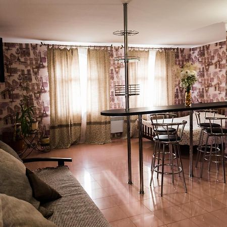 Golden Park Apartments Umań Zewnętrze zdjęcie