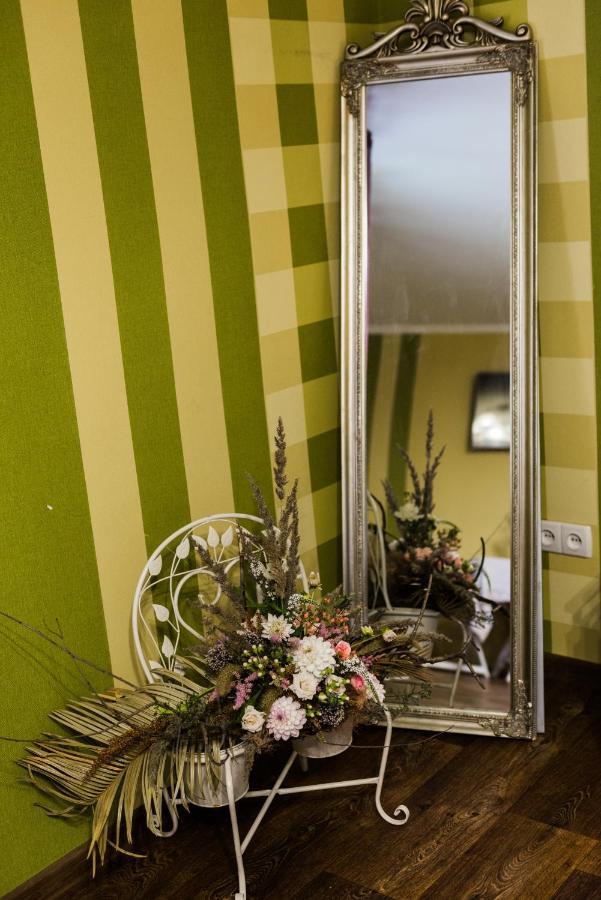 Golden Park Apartments Umań Zewnętrze zdjęcie