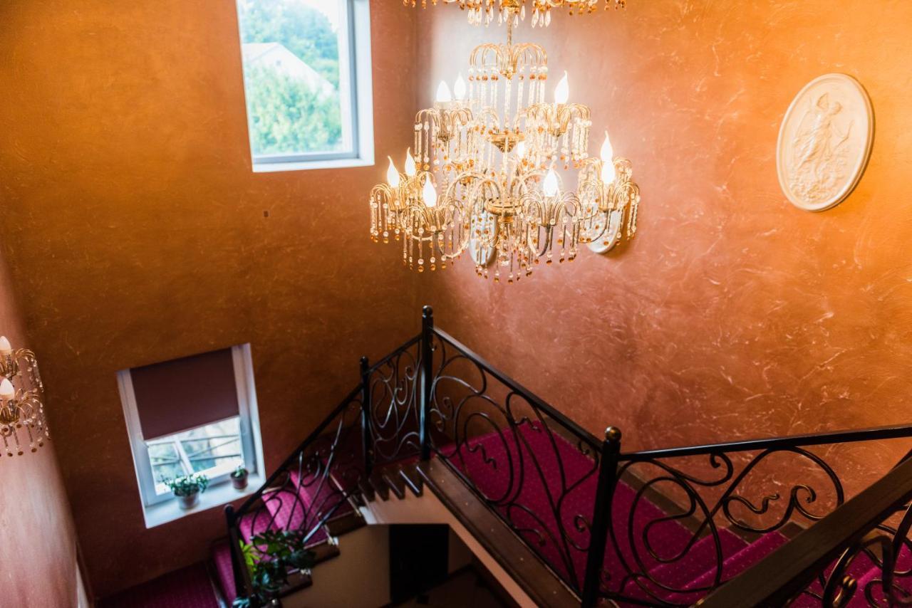 Golden Park Apartments Umań Zewnętrze zdjęcie