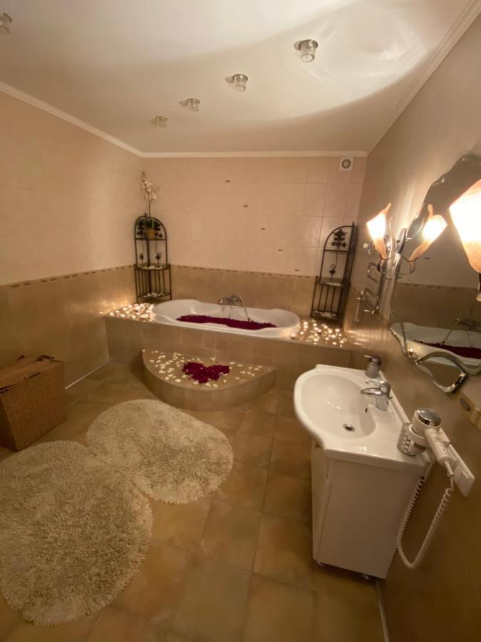 Golden Park Apartments Umań Zewnętrze zdjęcie